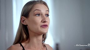 Scène#1 pour la vidéo: Tiffany Tatum's deep chat leads to a massive cumsh...