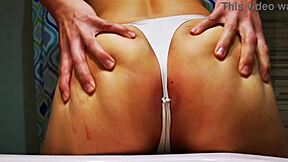 Σκηνή#4 για βίντεο: A beautiful femboy showing off his big ass and ask...